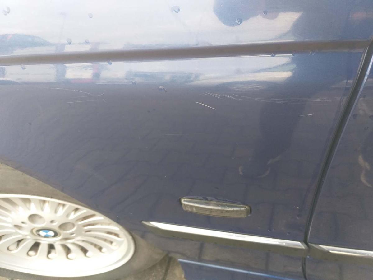 BMW 5er E39 original Kotflügel vorn links 276 Avusblau Bj.1997